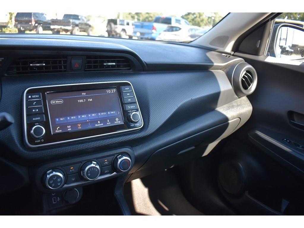 Nissan Kicks Play S FWD 2025