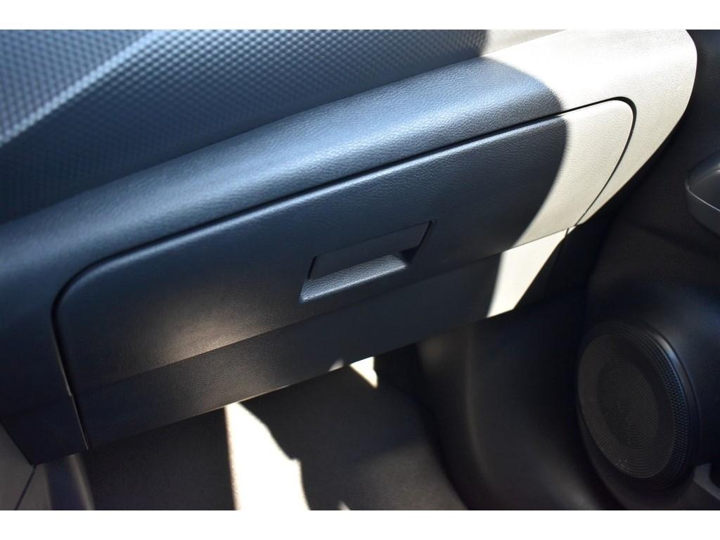 Nissan Kicks Play S FWD 2025