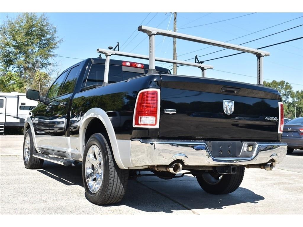 RAM 1500 4WD Quad Cab 140.5" Laramie 2013