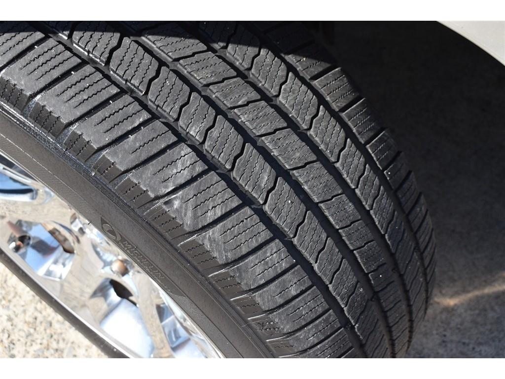 RAM 1500 4WD Quad Cab 140.5" Laramie 2013