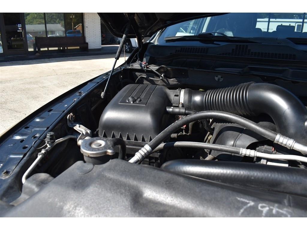 RAM 1500 4WD Quad Cab 140.5" Laramie 2013