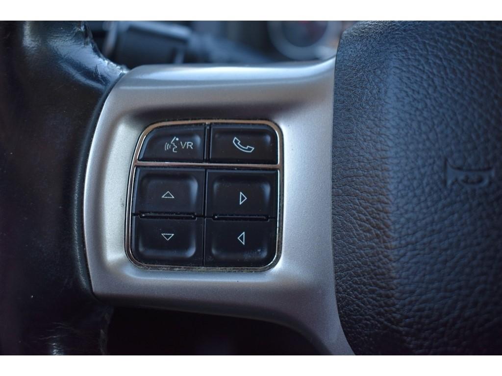 RAM 1500 4WD Quad Cab 140.5" Laramie 2013