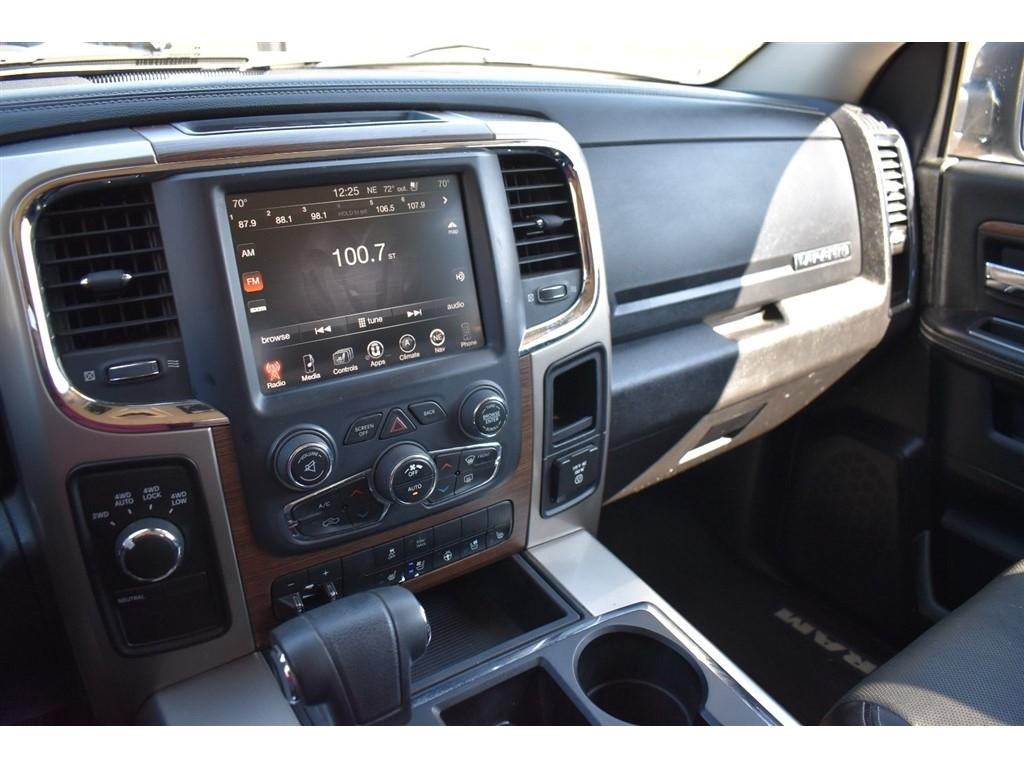 RAM 1500 4WD Quad Cab 140.5" Laramie 2013