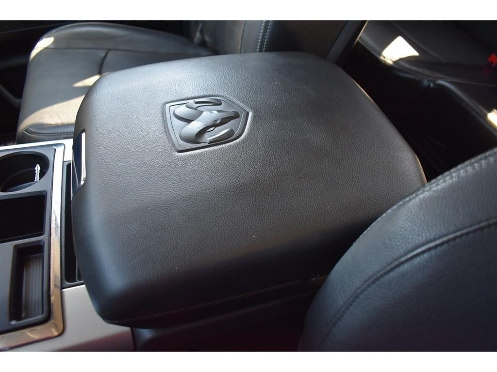 RAM 1500 4WD Quad Cab 140.5" Laramie 2013