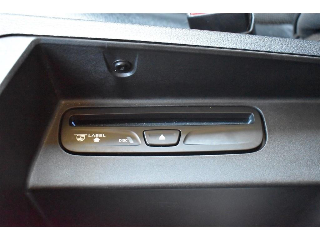 RAM 1500 4WD Quad Cab 140.5" Laramie 2013