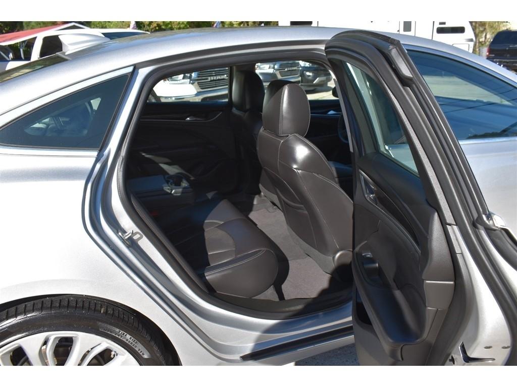 Buick LaCrosse 4dr Sdn Premium FWD 2017