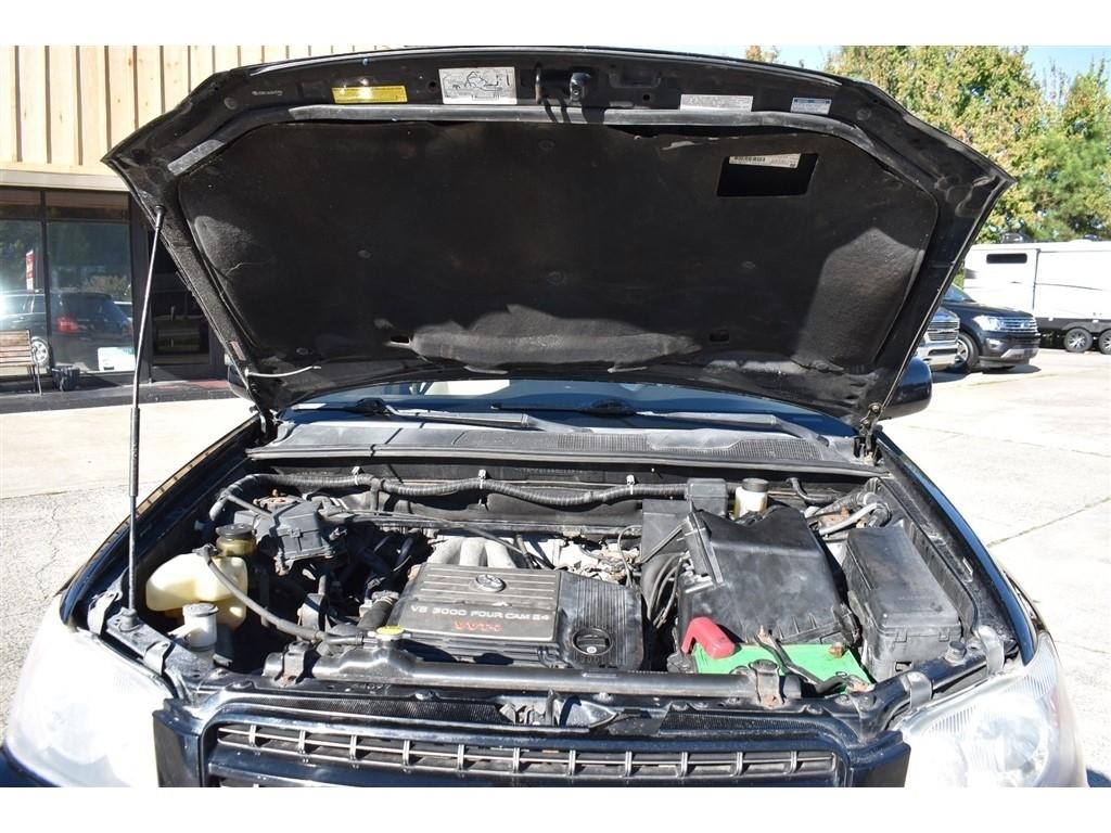 Toyota Highlander 4dr V6 4WD (Natl) 2003