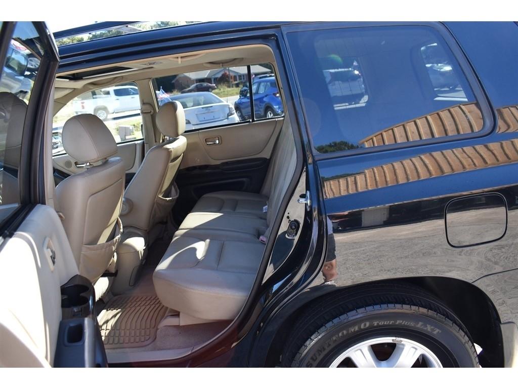 Toyota Highlander 4dr V6 4WD (Natl) 2003