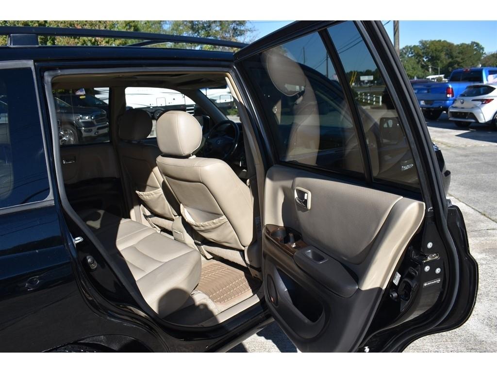 Toyota Highlander 4dr V6 4WD (Natl) 2003