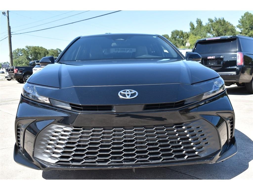 Toyota Camry XLE (Natl) 2025