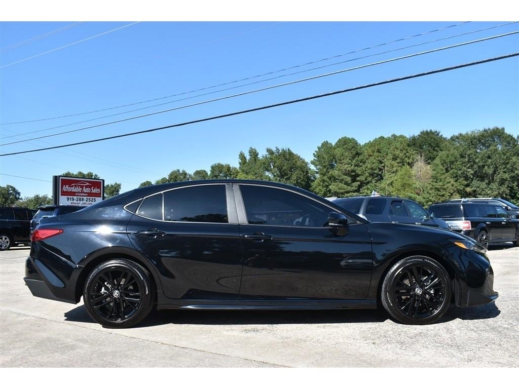 Toyota Camry XLE (Natl) 2025