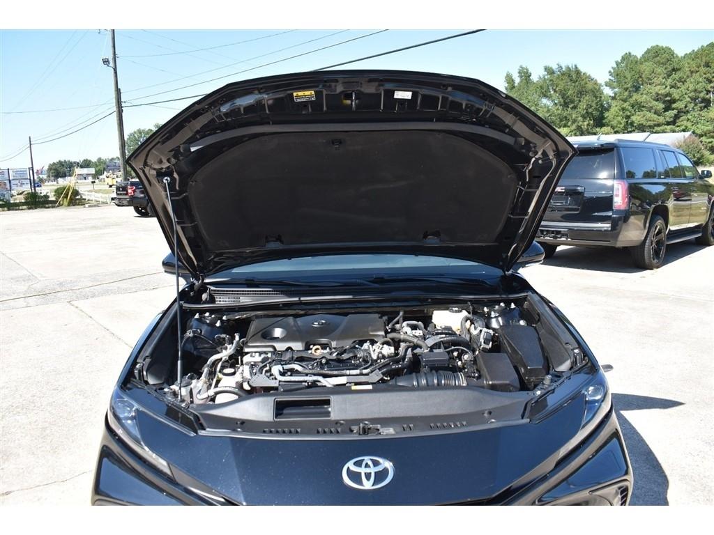 Toyota Camry XLE (Natl) 2025