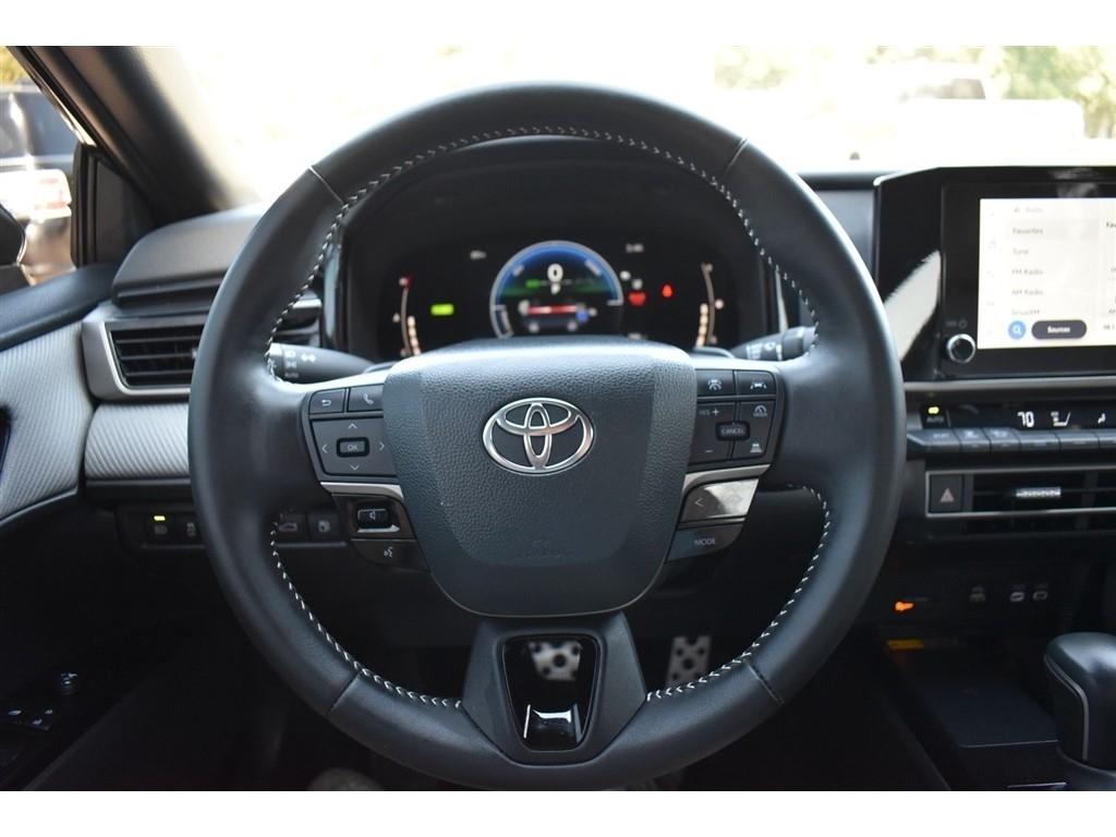 Toyota Camry XLE (Natl) 2025
