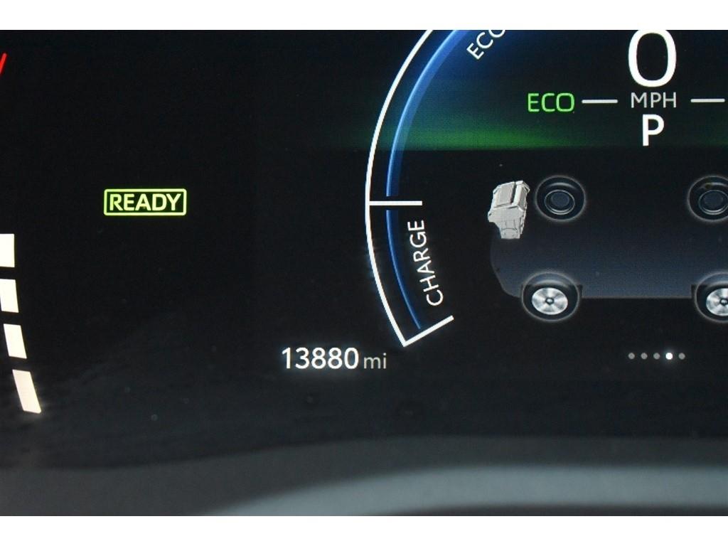 Toyota Camry XLE (Natl) 2025