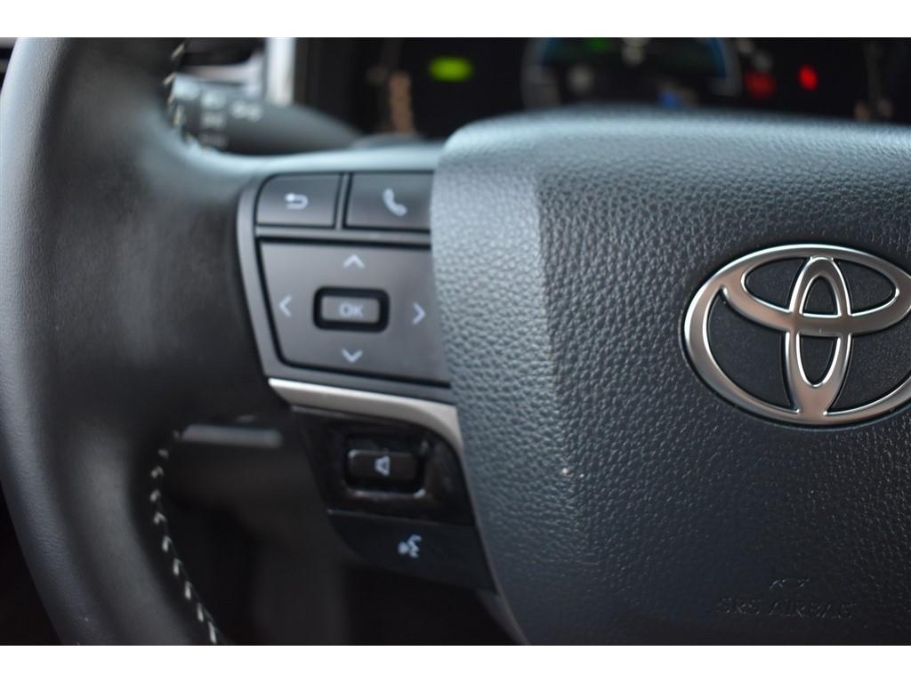 Toyota Camry XLE (Natl) 2025
