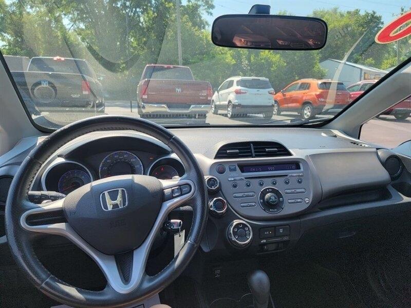 Honda Fit Sport 5-Speed AT 2010