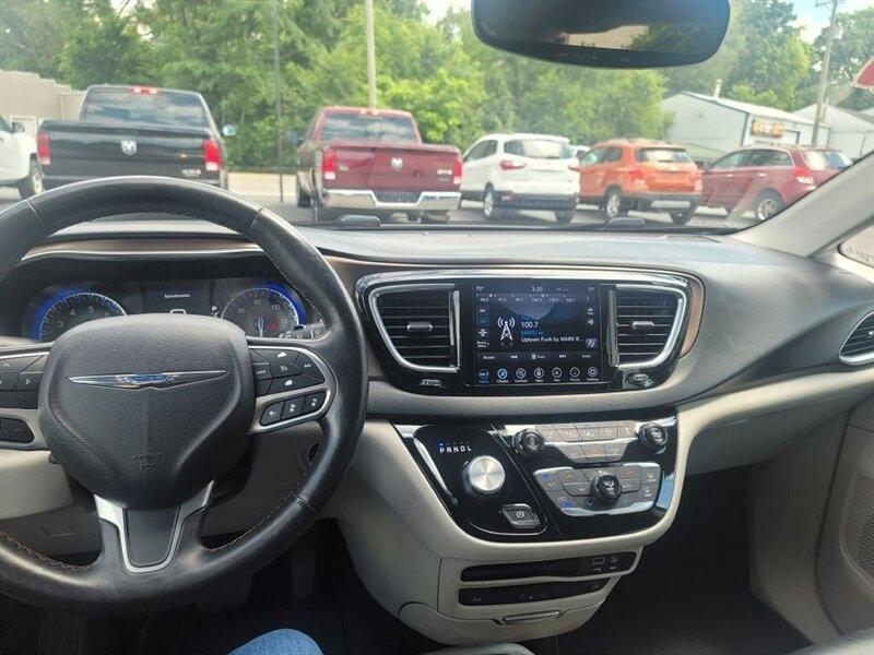 Chrysler Pacifica Touring-L Plus 2019