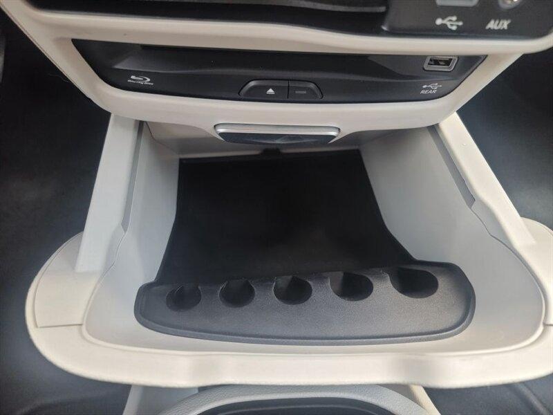 Chrysler Pacifica Touring-L Plus 2019