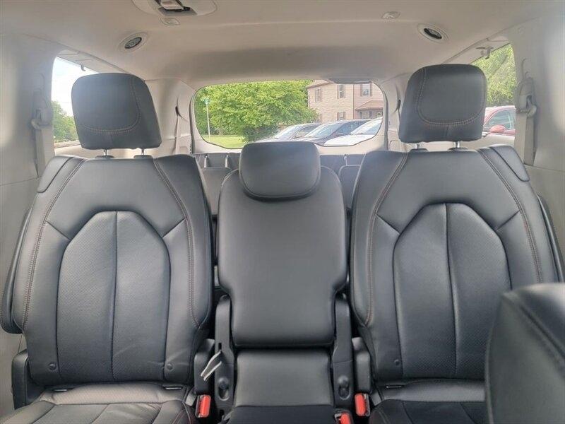 Chrysler Pacifica Touring-L Plus 2019