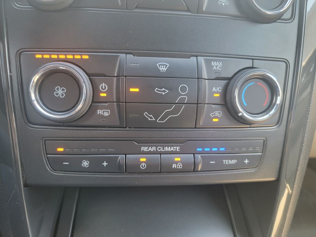 Ford Explorer XLT 4WD 2019