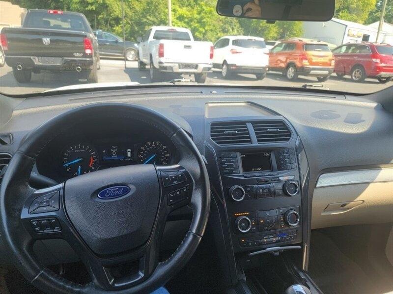 Ford Explorer XLT 4WD 2019