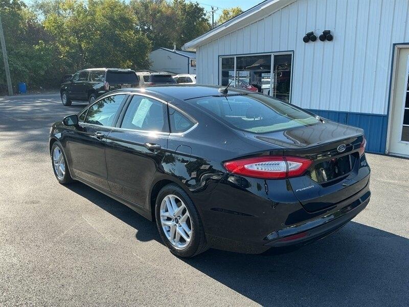 Ford Fusion SE 2016