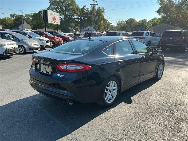 Ford Fusion SE 2016