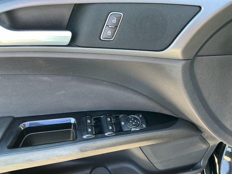 Ford Fusion SE 2016