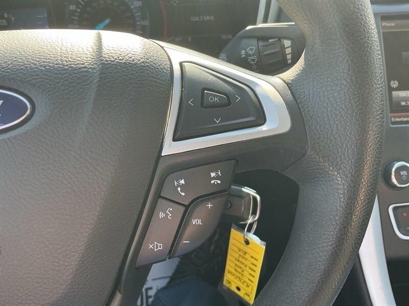 Ford Fusion SE 2016