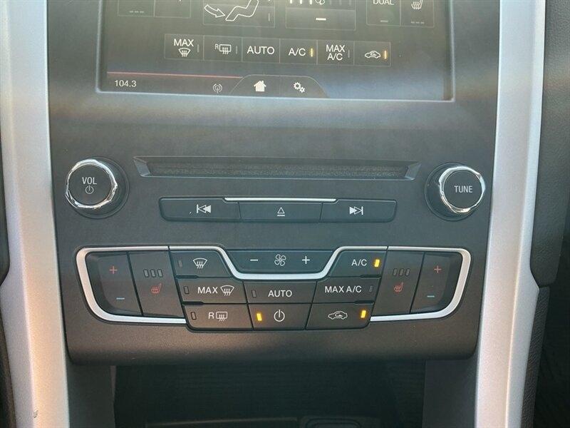 Ford Fusion SE 2016