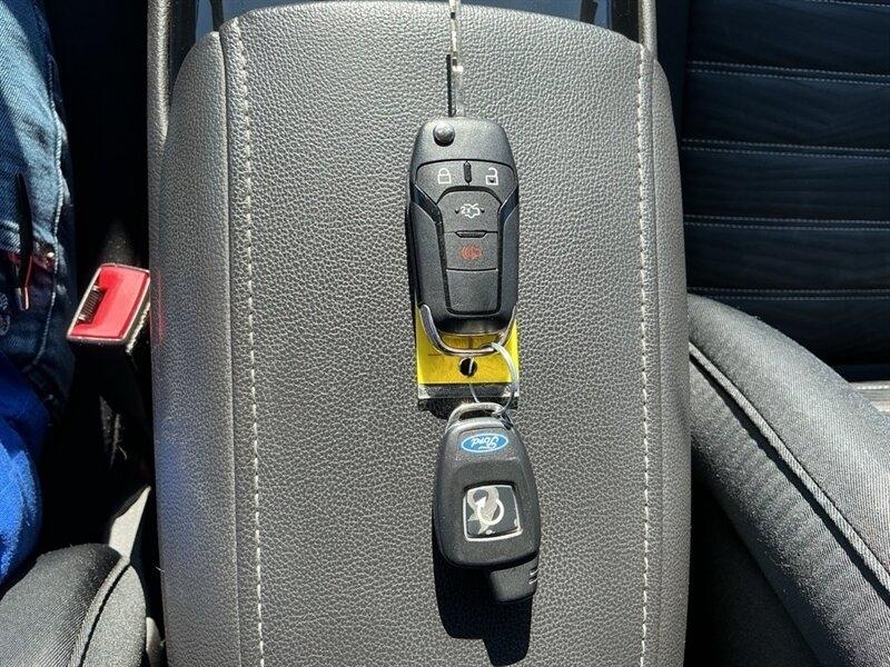 Ford Fusion SE 2016