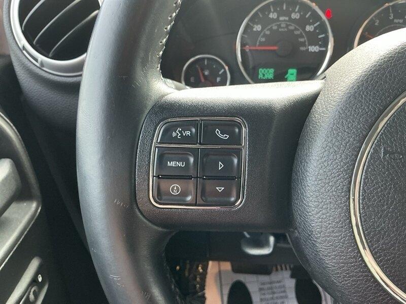 Jeep Wrangler Unlimited Sahara 4WD 2014