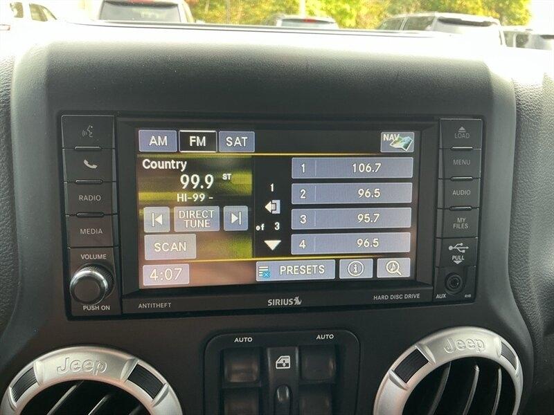 Jeep Wrangler Unlimited Sahara 4WD 2014