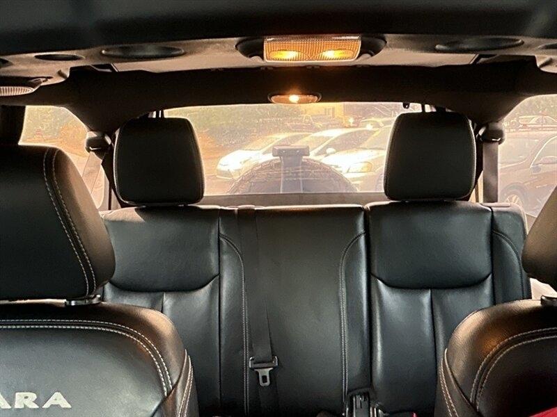 Jeep Wrangler Unlimited Sahara 4WD 2014