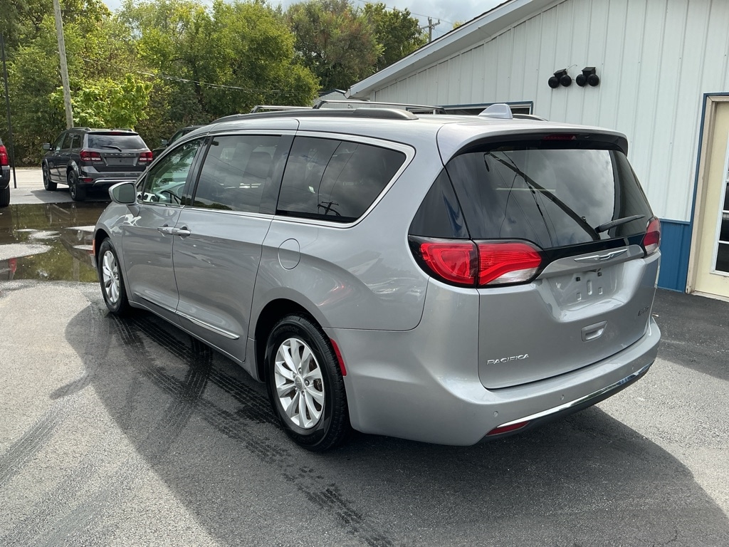 Chrysler Pacifica Touring-L 2017