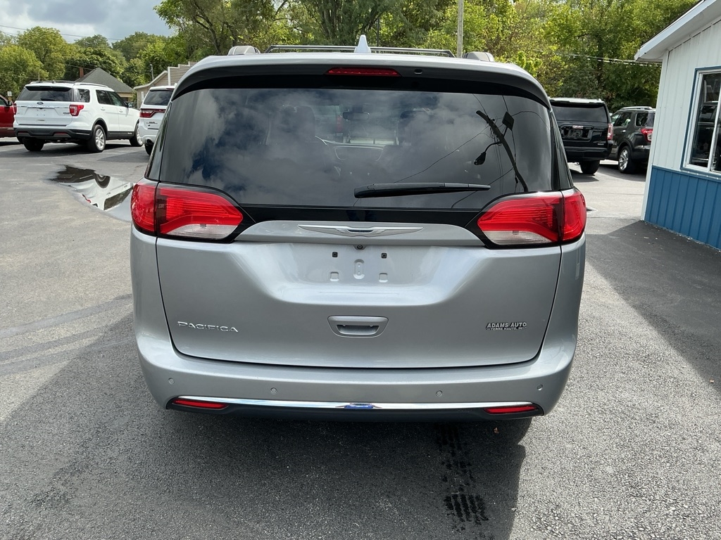 Chrysler Pacifica Touring-L 2017