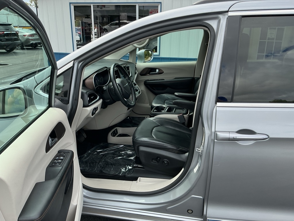 Chrysler Pacifica Touring-L 2017