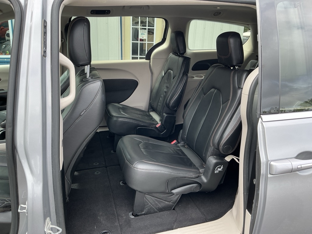 Chrysler Pacifica Touring-L 2017