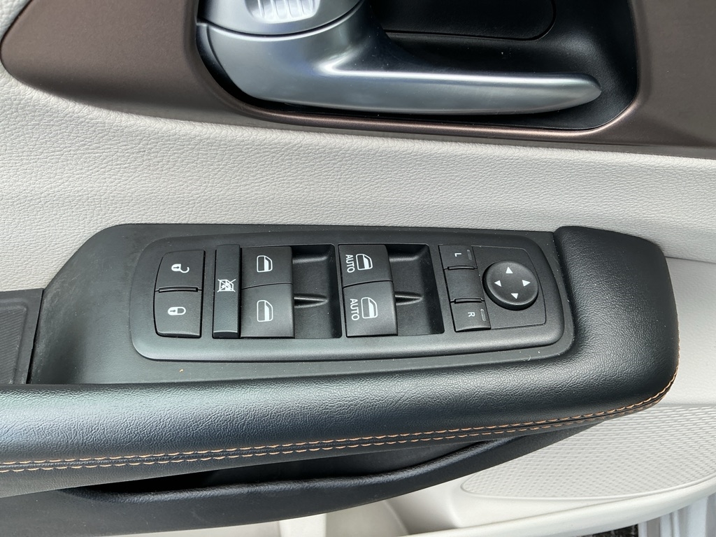 Chrysler Pacifica Touring-L 2017