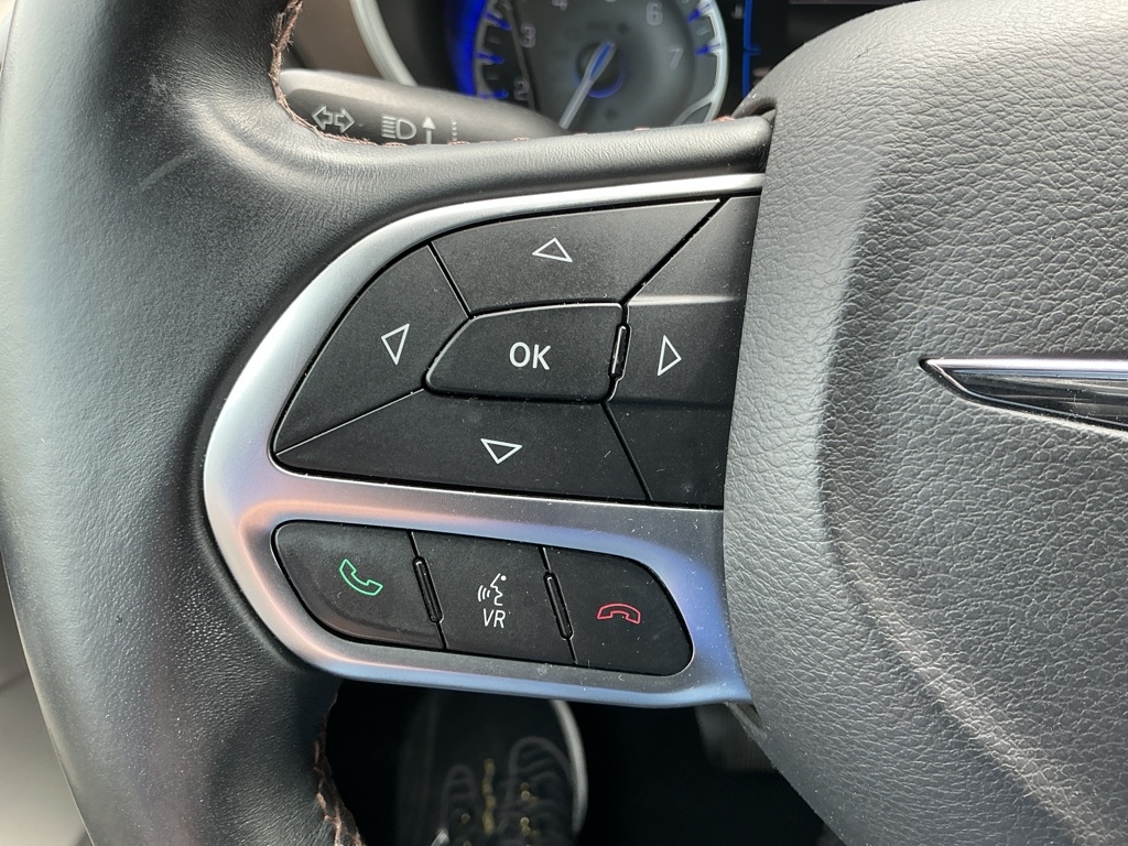 Chrysler Pacifica Touring-L 2017