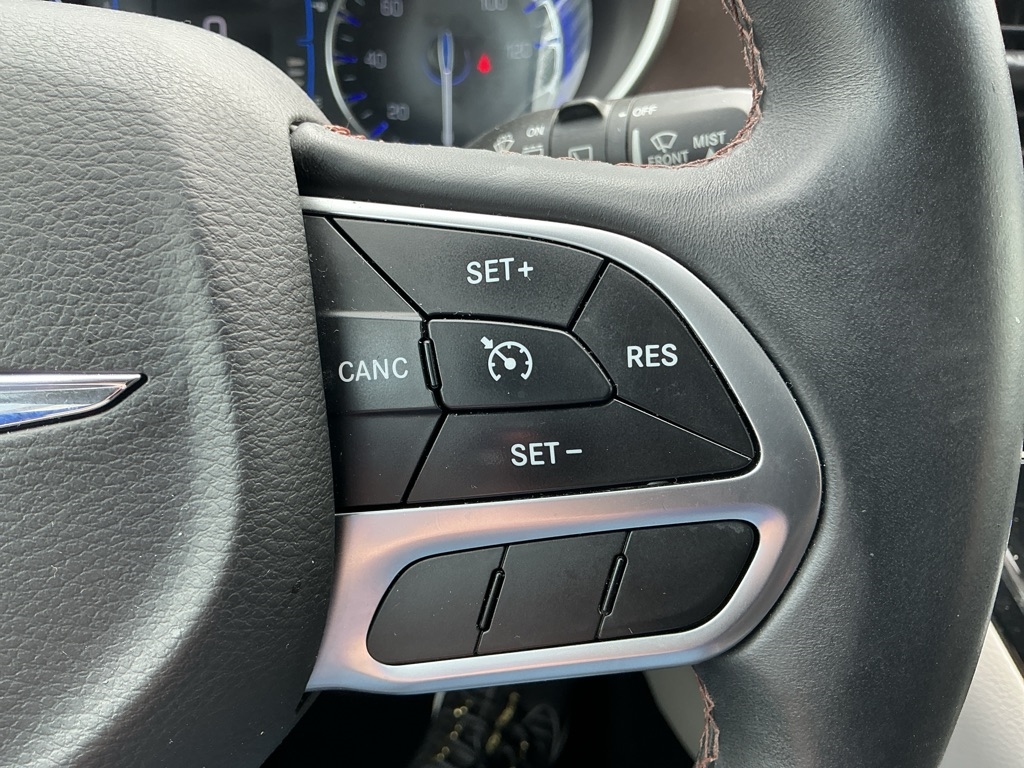 Chrysler Pacifica Touring-L 2017