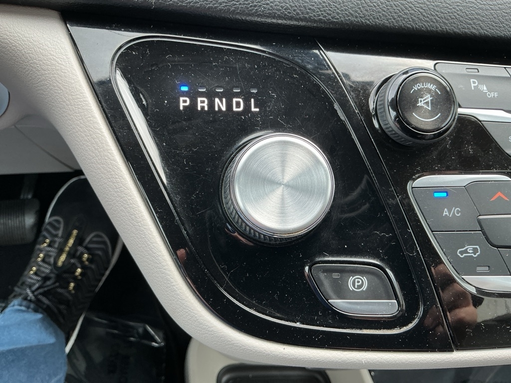 Chrysler Pacifica Touring-L 2017