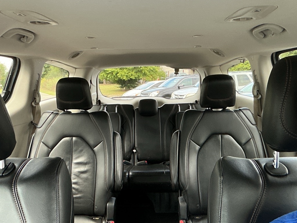 Chrysler Pacifica Touring-L 2017