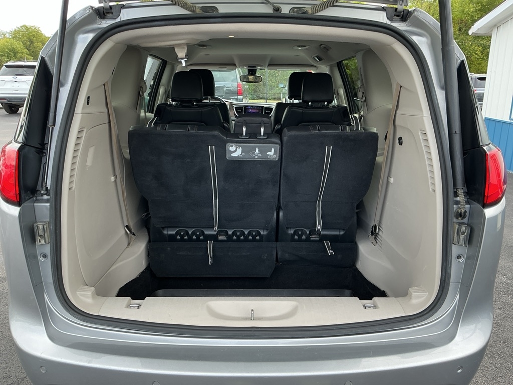 Chrysler Pacifica Touring-L 2017