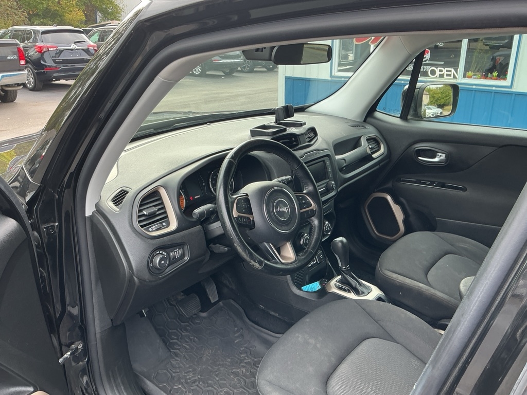 Jeep Renegade Latitude FWD 2016 Jeep Renegade Latitude FWD 2016