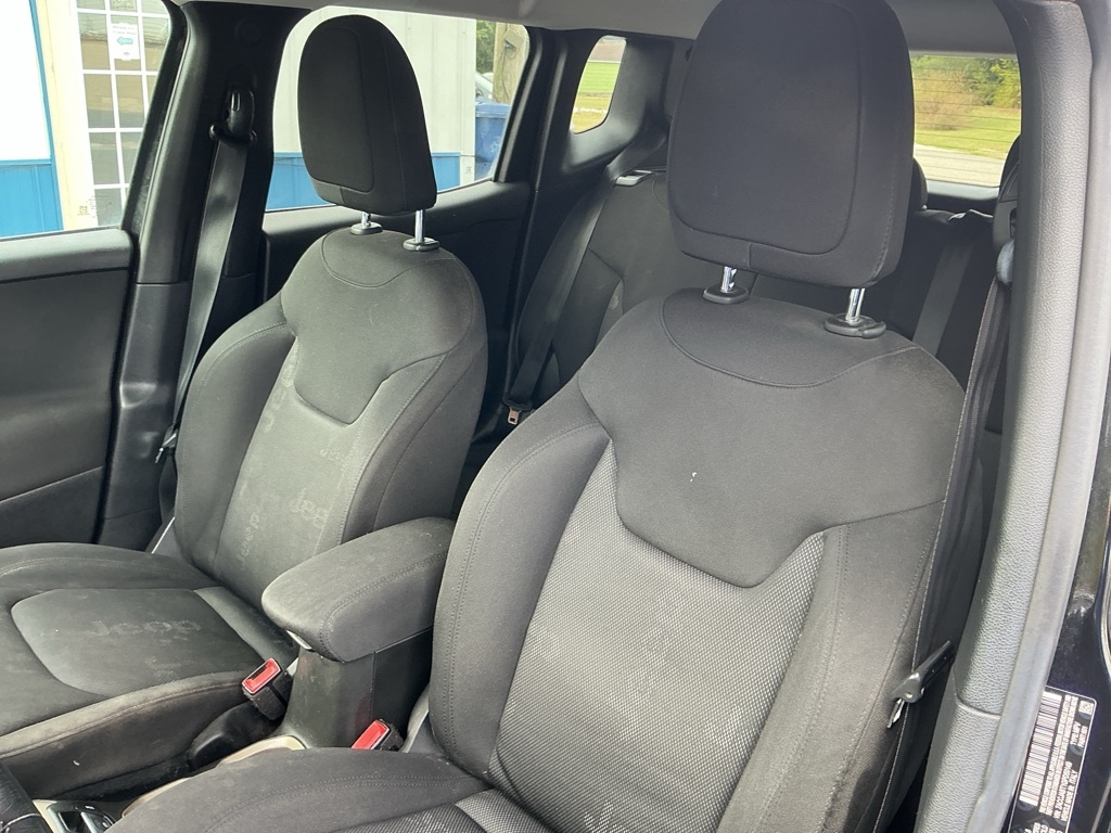 Jeep Renegade Latitude FWD 2016 Jeep Renegade Latitude FWD 2016