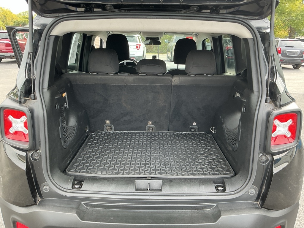 Jeep Renegade Latitude FWD 2016 Jeep Renegade Latitude FWD 2016