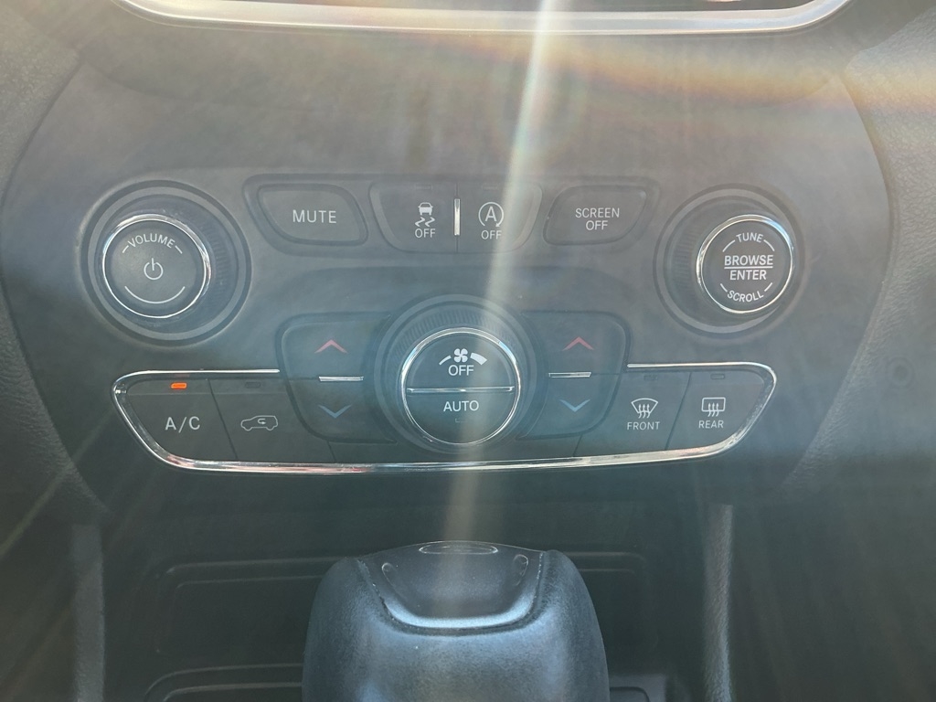 Jeep Cherokee Limited FWD 2019 Jeep Cherokee Limited FWD 2019