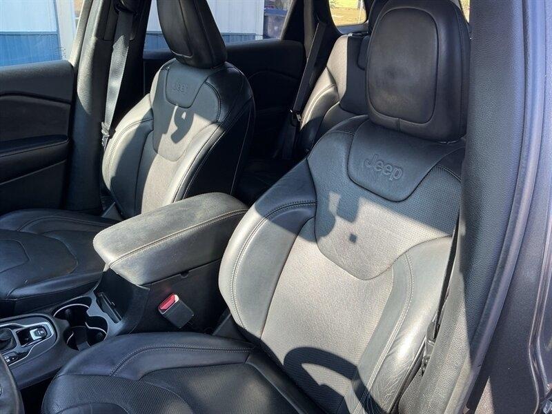 Jeep Cherokee Limited FWD 2019