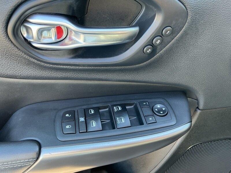 Jeep Cherokee Limited FWD 2019